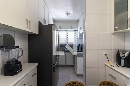 Apartamento à venda com 129m², 3 quartos e 2 vagas Apartamento à venda com 129m², 3 quartos e 2 vagasCozinha
