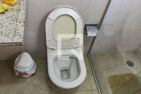 Apartamento para alugar com 150m², 3 quartos e 1 vaga Apartamento para alugar com 150m², 3 quartos e 1 vagaBanheiro da Suíte 2