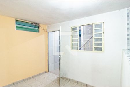 Sala de casa para alugar com 1 quarto, 50m² em Cidade Domitila, São Paulo