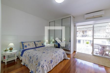 Apartamento à venda com 395m², 4 quartos e 2 vagasSuíte 1