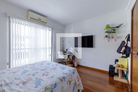 Apartamento à venda com 395m², 4 quartos e 2 vagasQuarto 1