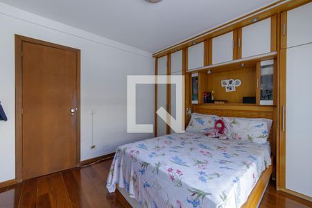 Apartamento à venda com 395m², 4 quartos e 2 vagasQuarto 1