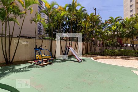 Apartamento à venda com 83m², 3 quartos e 2 vagas Apartamento à venda com 83m², 3 quartos e 2 vagasÁrea comum - Playground