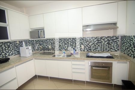 Apartamento à venda com 200m², 4 quartos e 1 vaga Apartamento à venda com 200m², 4 quartos e 1 vagaCozinha