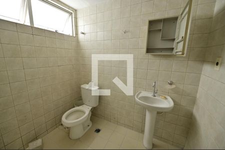Banheiro social de apartamento para alugar com 2 quartos, 64m² em Setor Leste Universitário, Goiânia