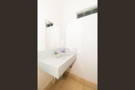 Casa para alugar com 350m², 3 quartos e 4 vagasBanheiro da Suíte 1