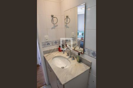 Apartamento à venda com 64m², 2 quartos e 2 vagasBanheiro Social