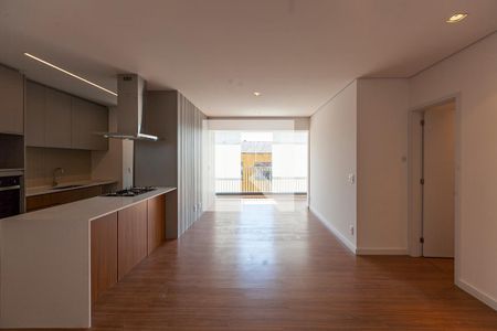 Sala e cozinha de apartamento para alugar com 3 quartos, 103m² em Vila Ipojuca, São Paulo
