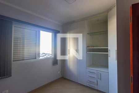 Quarto 1 de apartamento para alugar com 2 quartos, 61m² em Jaguaribe, Osasco