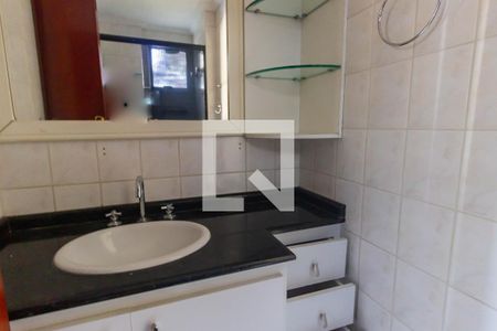 Banheiro de apartamento para alugar com 2 quartos, 61m² em Jaguaribe, Osasco