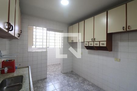 Apartamento para alugar com 67m², 2 quartos e 1 vagaCozinha 