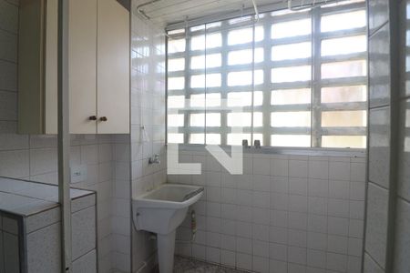 Apartamento para alugar com 67m², 2 quartos e 1 vagaÁrea de Serviço