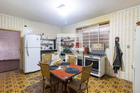 Casa à venda com 300m², 3 quartos e 3 vagasCozinha