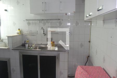 Cozinha  de apartamento à venda com 2 quartos, 55m² em Inhauma, Rio de Janeiro