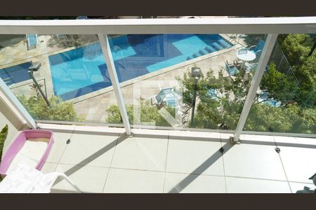 Apartamento à venda com 61m², 2 quartos e 1 vagaVaranda