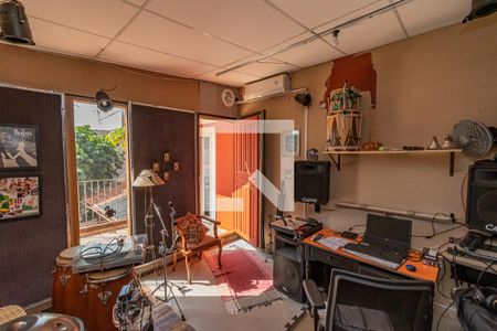 Casa de condomínio à venda com 250m², 4 quartos e 3 vagas Casa de condomínio à venda com 250m², 4 quartos e 3 vagasSuite 3