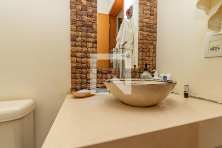 Casa de condomínio à venda com 250m², 4 quartos e 3 vagas Casa de condomínio à venda com 250m², 4 quartos e 3 vagasDetalhe Lavabo