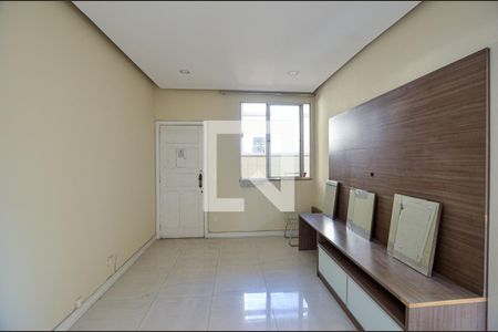 Apartamento à venda com 80m², 2 quartos e 1 vaga Apartamento à venda com 80m², 2 quartos e 1 vagaSala