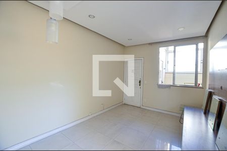Apartamento à venda com 80m², 2 quartos e 1 vaga Apartamento à venda com 80m², 2 quartos e 1 vagaSala