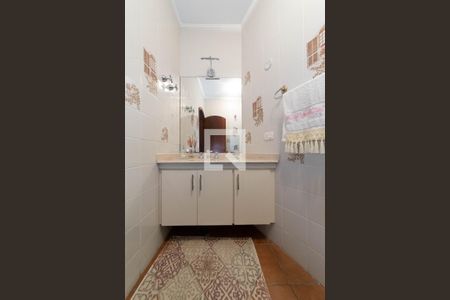 Casa à venda com 319m², 3 quartos e 3 vagasBanheiro Social