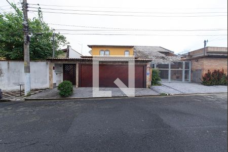 Casa à venda com 319m², 3 quartos e 3 vagasFachada