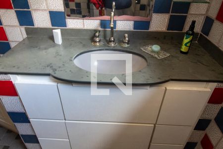 Casa à venda com 400m², 3 quartos e 4 vagas Casa à venda com 400m², 3 quartos e 4 vagasBanheiro da Suíte 1