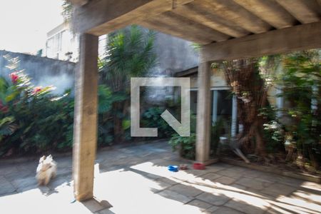 Casa à venda com 400m², 3 quartos e 4 vagas Casa à venda com 400m², 3 quartos e 4 vagasGaragem