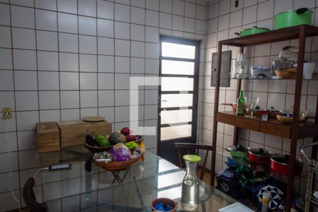 Casa à venda com 400m², 3 quartos e 4 vagas Casa à venda com 400m², 3 quartos e 4 vagasCopa