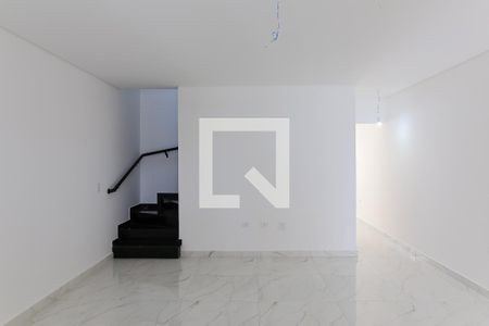 Casa à venda com 3 quartos, 172m² em Vila Lucinda, Santo André