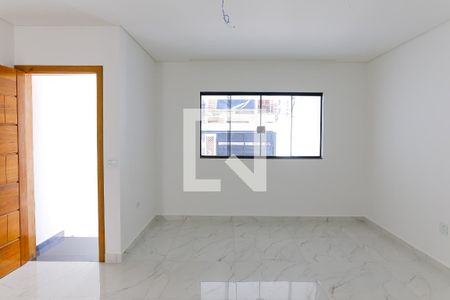 Casa à venda com 3 quartos, 172m² em Vila Lucinda, Santo André