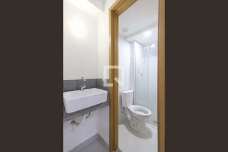 Banheiro de apartamento para alugar com 1 quarto, 30m² em Vila Mariana, São Paulo