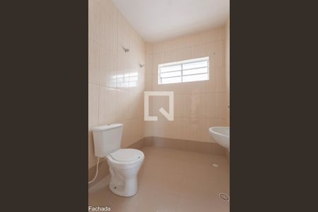 Casa para alugar com 100m², 2 quartos e 2 vagas Casa para alugar com 100m², 2 quartos e 2 vagasBanheiro