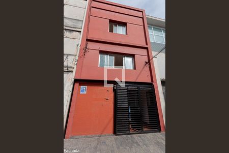 Casa para alugar com 100m², 2 quartos e 2 vagas Casa para alugar com 100m², 2 quartos e 2 vagasFachada
