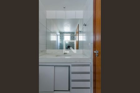 Banheiro Suíte de apartamento para alugar com 2 quartos, 68m² em Castelo, Belo Horizonte