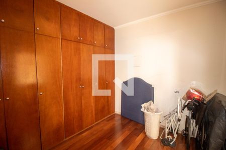 Casa à venda com 300m², 4 quartos e 4 vagas Casa à venda com 300m², 4 quartos e 4 vagasQuarto de Serviço