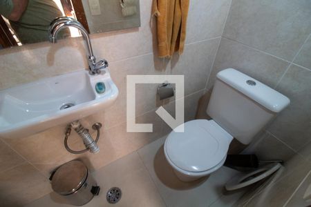 Casa à venda com 300m², 4 quartos e 4 vagas Casa à venda com 300m², 4 quartos e 4 vagasBanheiro de serviço