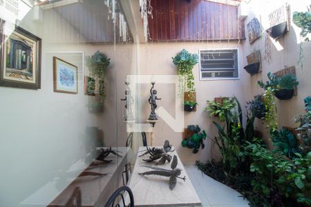 Casa à venda com 300m², 4 quartos e 4 vagas Casa à venda com 300m², 4 quartos e 4 vagasJardim de Inverno