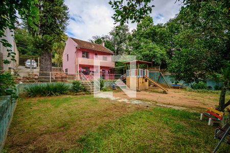 Casa à venda com 128m², 2 quartos e 8 vagasQuintal