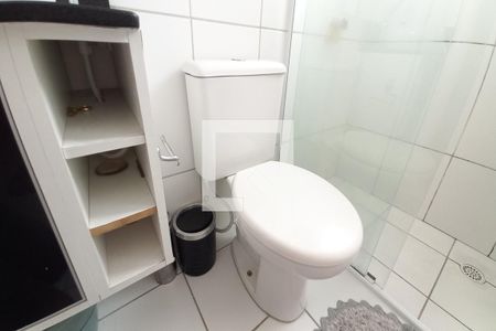 Detalhe do banheiro de apartamento à venda com 2 quartos, 44m² em Jardim Márcia, Campinas