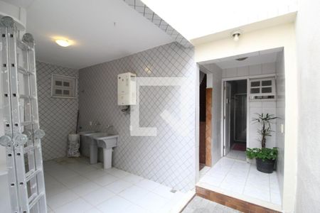 Casa para alugar com 320m², 4 quartos e 1 vagaÁrea de Serviço