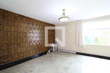 Casa para alugar com 320m², 4 quartos e 1 vagaSala