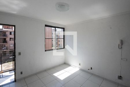 Sala de apartamento à venda com 2 quartos, 60m² em Fazenda da Juta, São Paulo