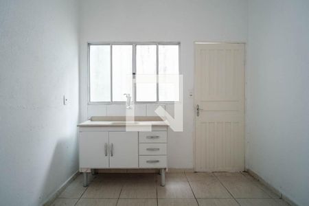 Cozinha de casa para alugar com 2 quartos, 50m² em Engenheiro Goulart, São Paulo