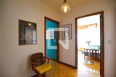 Hall de apartamento à venda com 3 quartos, 108m² em Teresópolis, Porto Alegre