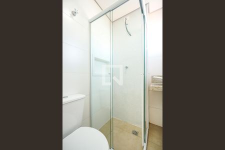 Apartamento para alugar com 34m², 2 quartos e 1 vaga Apartamento para alugar com 34m², 2 quartos e 1 vagaBanheiro social