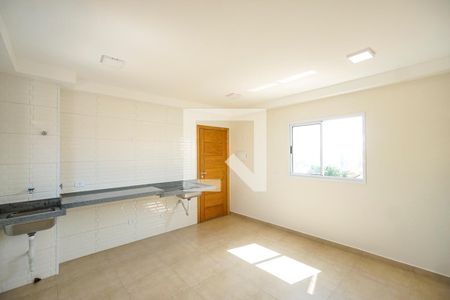 Sala e cozinha de apartamento para alugar com 2 quartos, 34m² em Vila Carrao, São Paulo