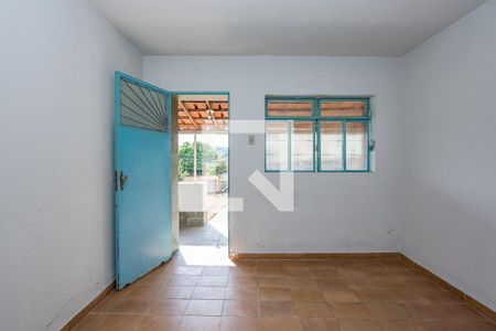 Sala 1 de casa à venda com 2 quartos, 150m² em Nova Esperança, Belo Horizonte