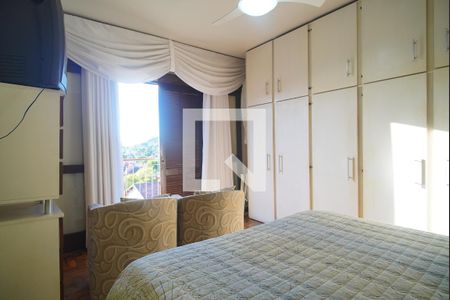 Casa à venda com 240m², 4 quartos e 2 vagasQuarto 1