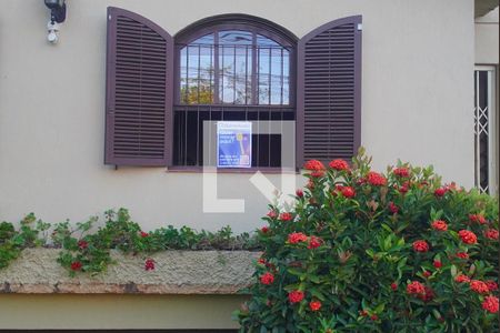 Casa à venda com 240m², 4 quartos e 2 vagasFachada da Casa