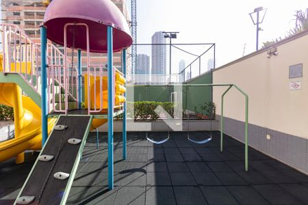 Apartamento à venda com 115m², 4 quartos e 3 vagasÁrea comum - Playground